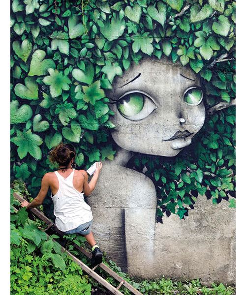 Street illusions: Trompe-l'oeil and optical games in street art